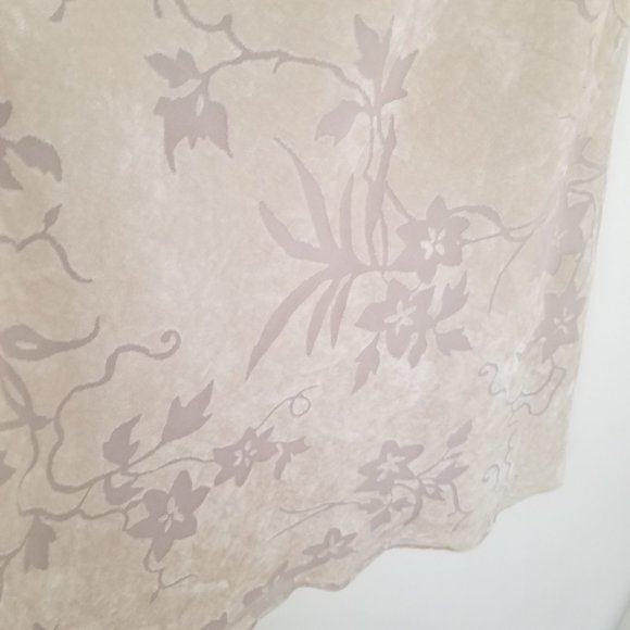 Beige Velour dress - Picture 5 of 5